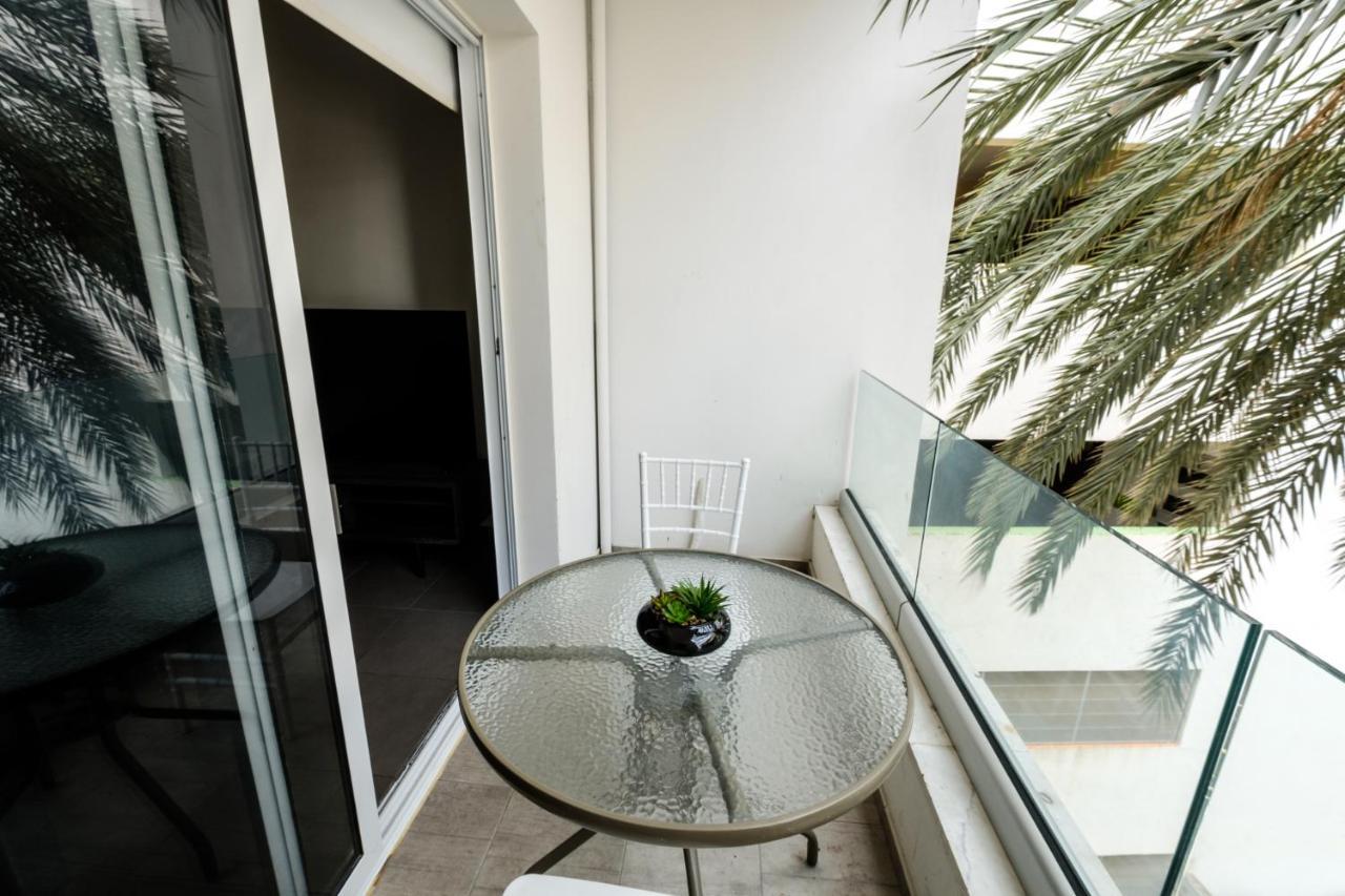 Spacious Studio Downtown Ларнака Экстерьер фото